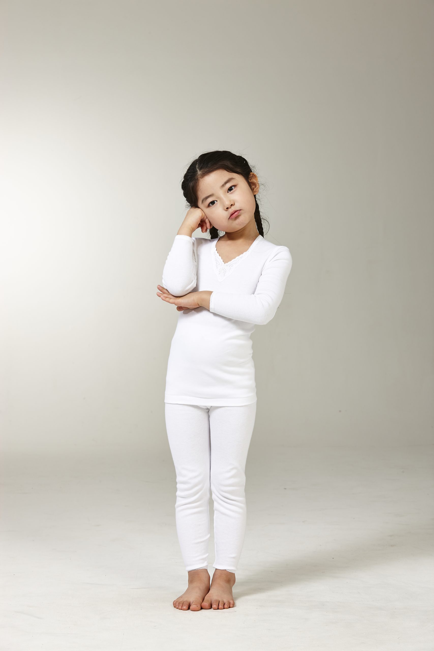 طقم بناتي شتوي (ابيض)